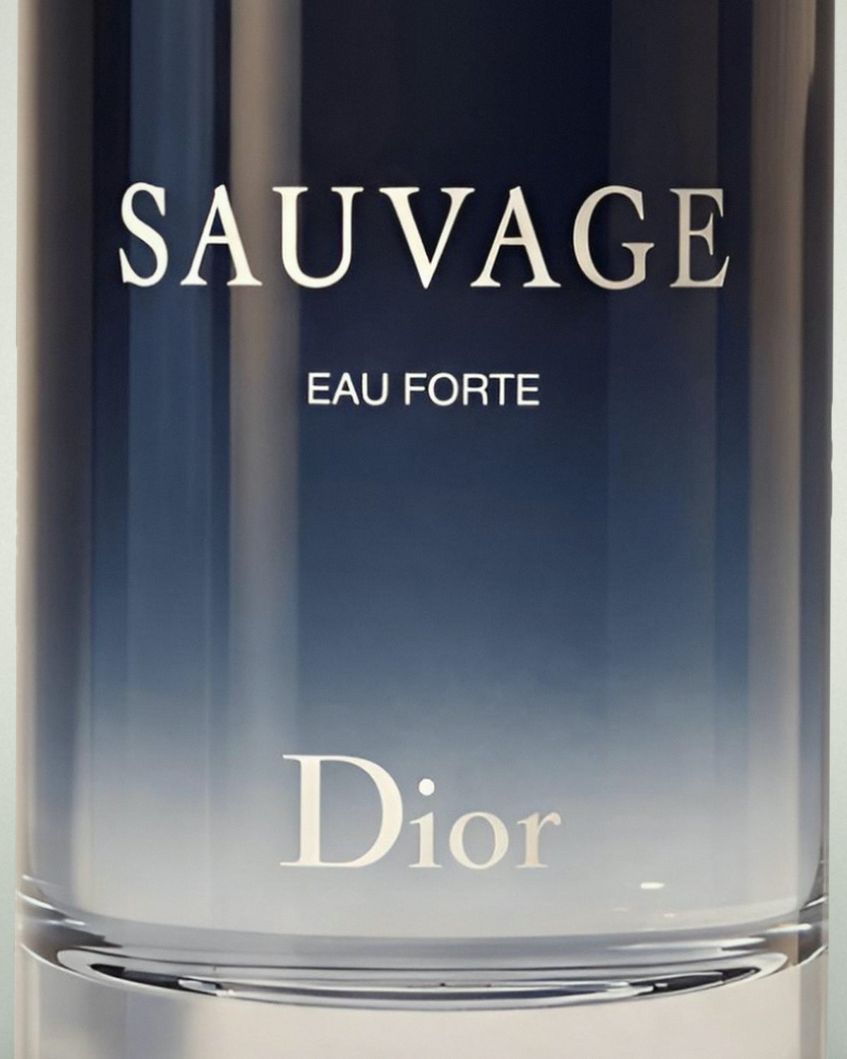 Detalle del frasco de Sauvage Eau Forte de Dior