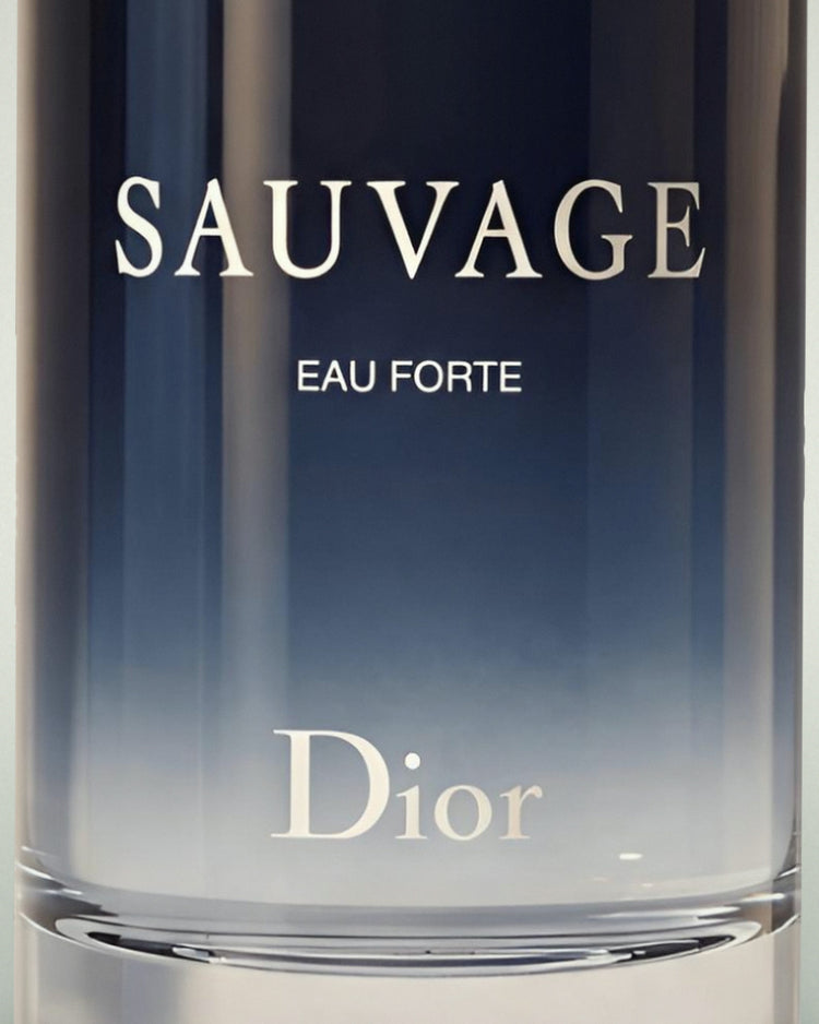Detalle del frasco de Sauvage Eau Forte de Dior