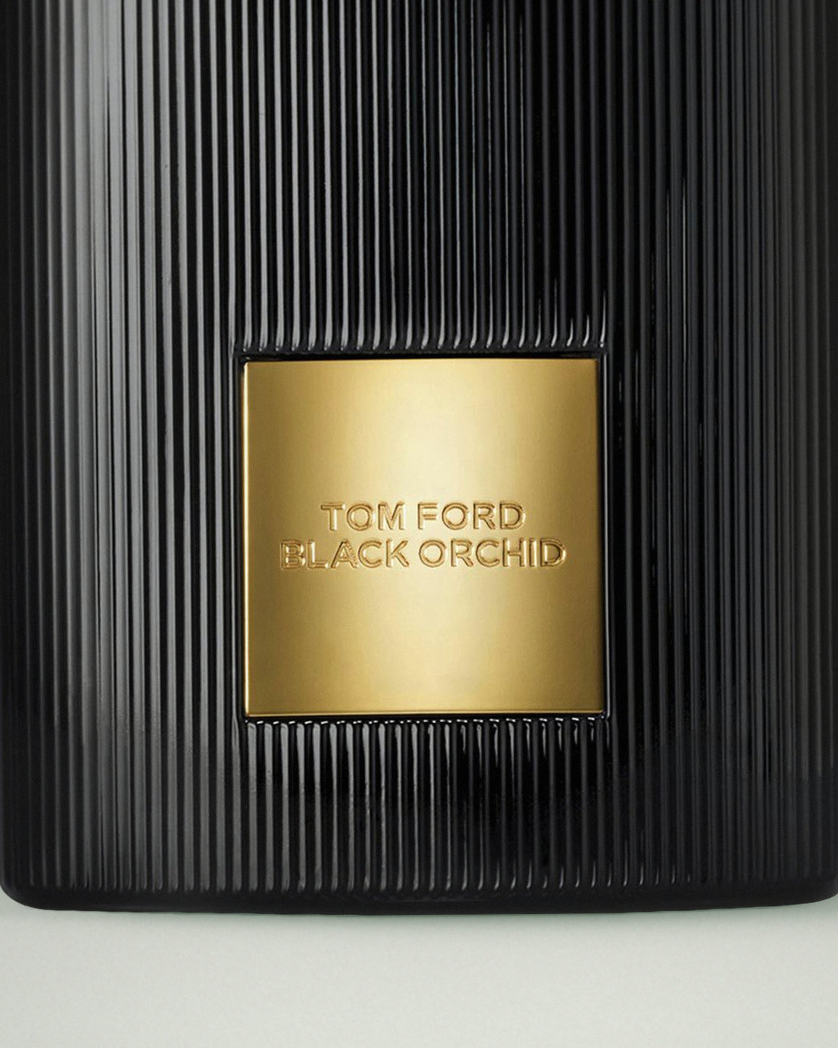 Detalle de la etiqueta de Black Orchid de Tom Ford