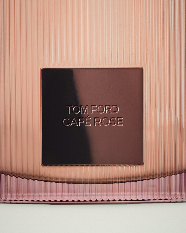 Detalle de la etiqueta de Café Rose de Tom Ford
