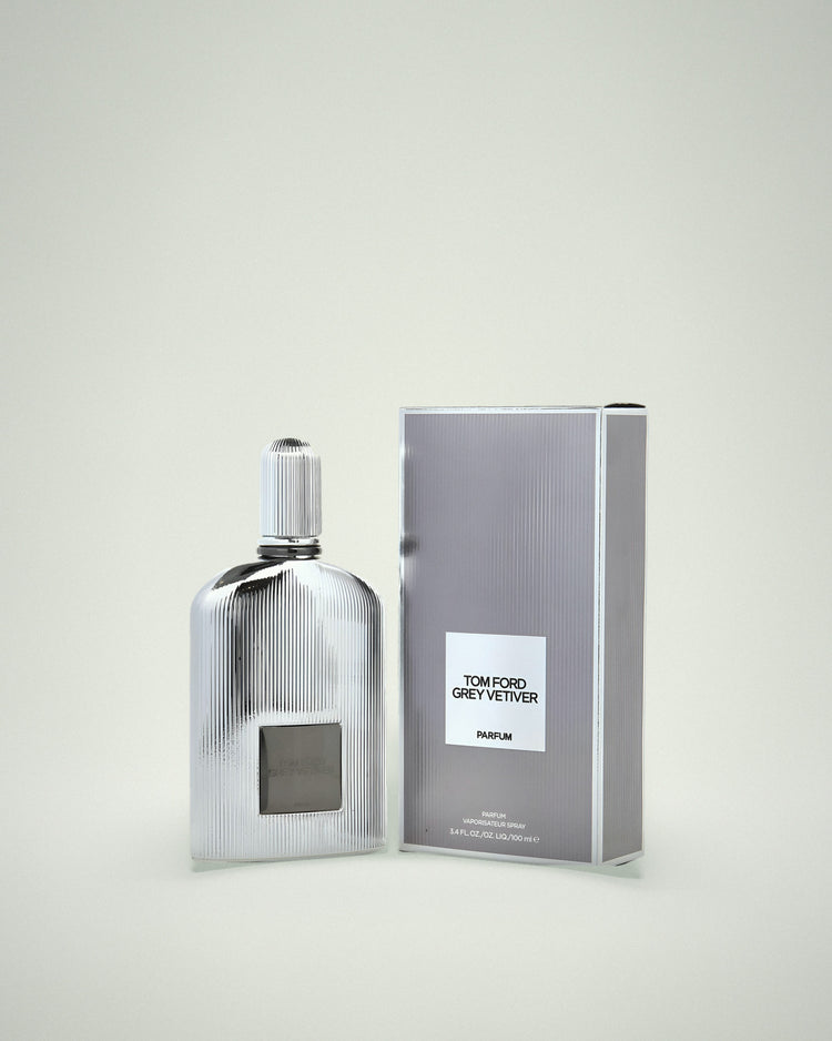 Grey Vetiver Parfum de Tom Ford con su caja, 100 ml